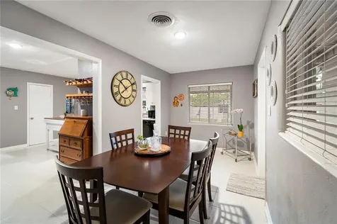 1326 Edmundshire Lane Orlando FL 32806