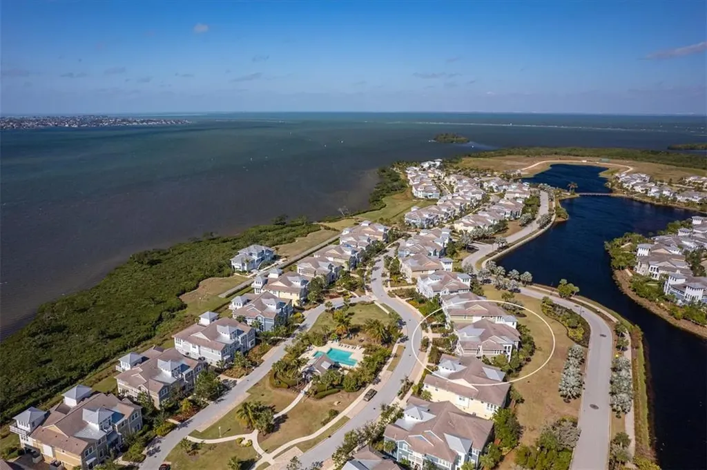 339 Compass Point Drive Bradenton FL 34209