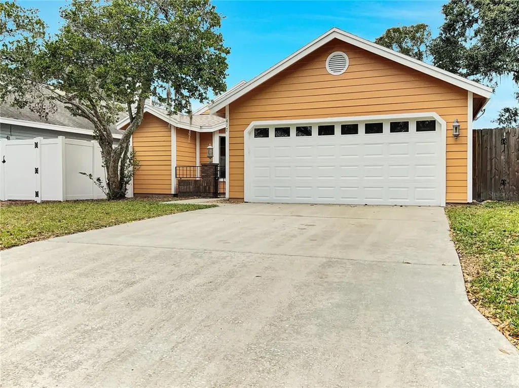 1417 Walden Oaks Place Plant City FL 33563