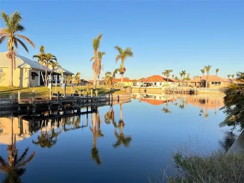 2605 SW 41st Terrace Cape Coral FL 33914