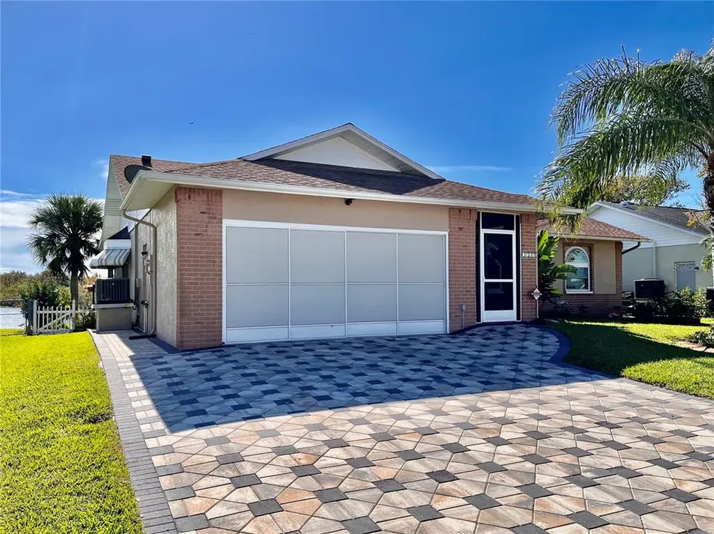 3542 Westminister Court Holiday FL 34691
