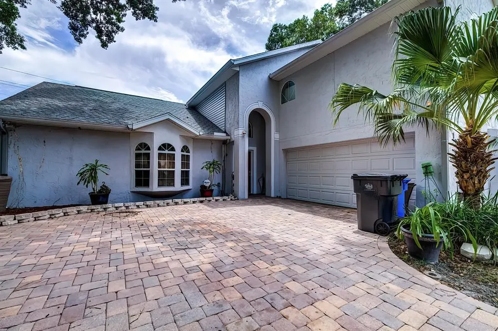 15508 Ramblebrook Lane Tampa FL 33624
