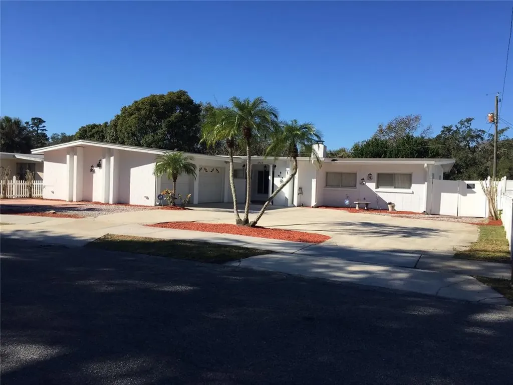 3304 S Park Avenue Sanford FL 32773
