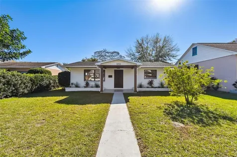 4252 11th Avenue N St Petersburg FL 33713