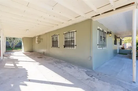 2411 S Ramona Circle Tampa FL 33612