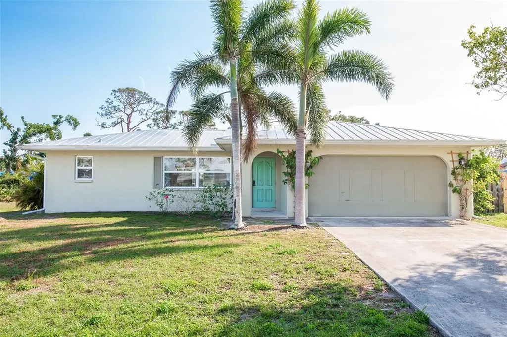 2111 Pennsylvania Avenue Englewood FL 34224