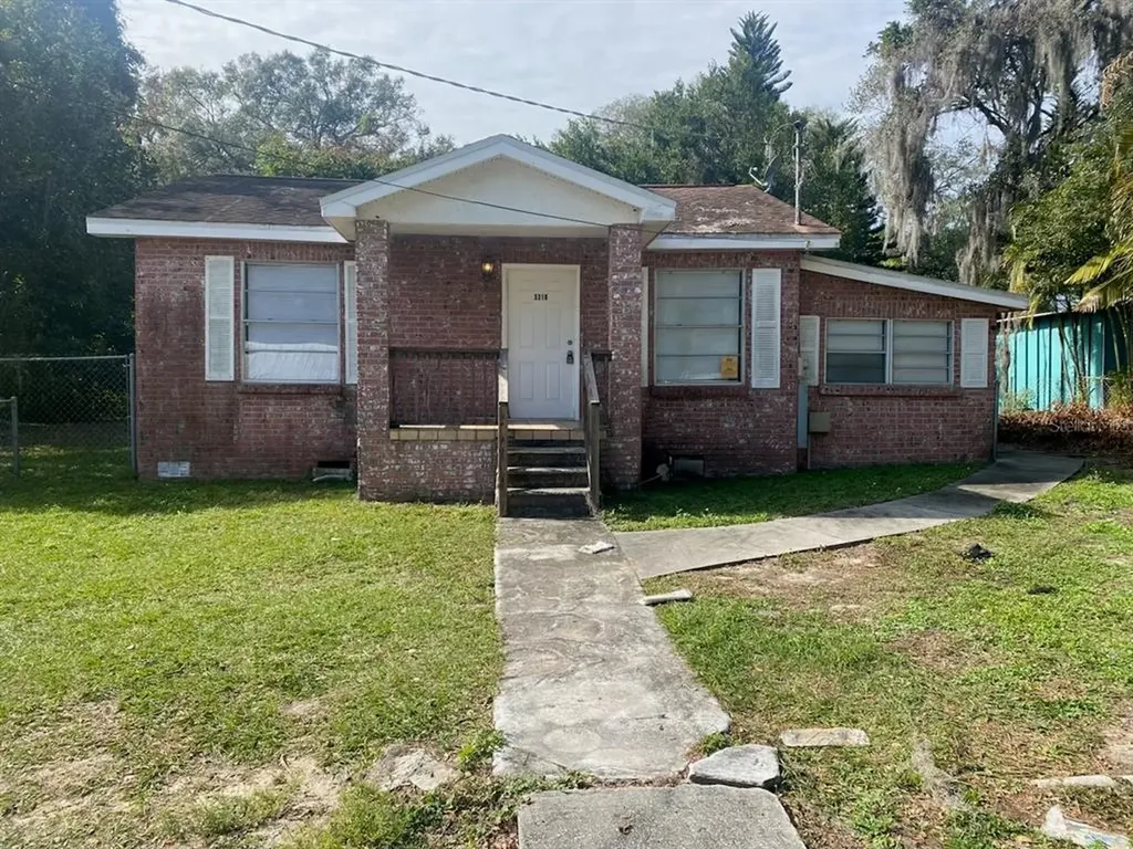 5318 Plum Avenue Seffner FL 33584