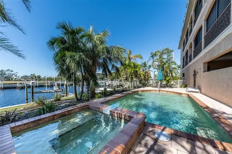 290 Lewis Circle Punta Gorda FL 33950