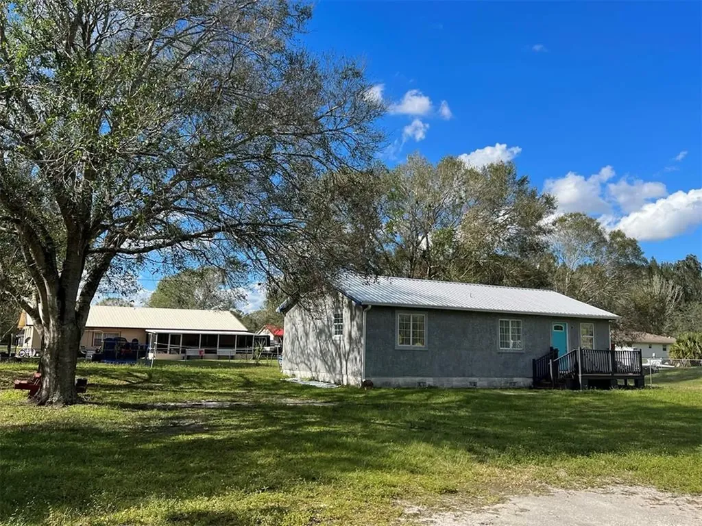 3709 NW 21st Avenue Okeechobee FL 34972