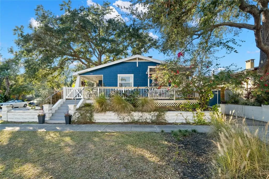 700 8th Street N St Petersburg FL 33701
