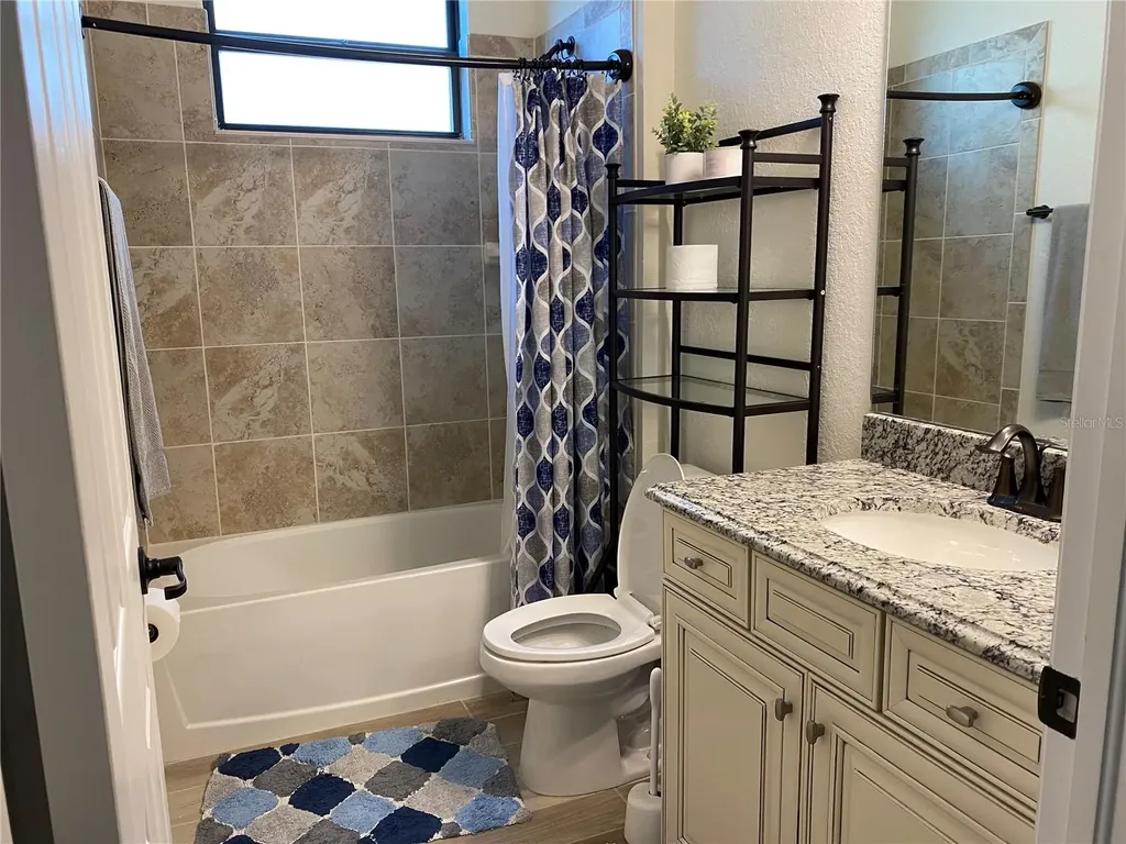 17525 Hickok Belt Loop Bradenton FL 34211
