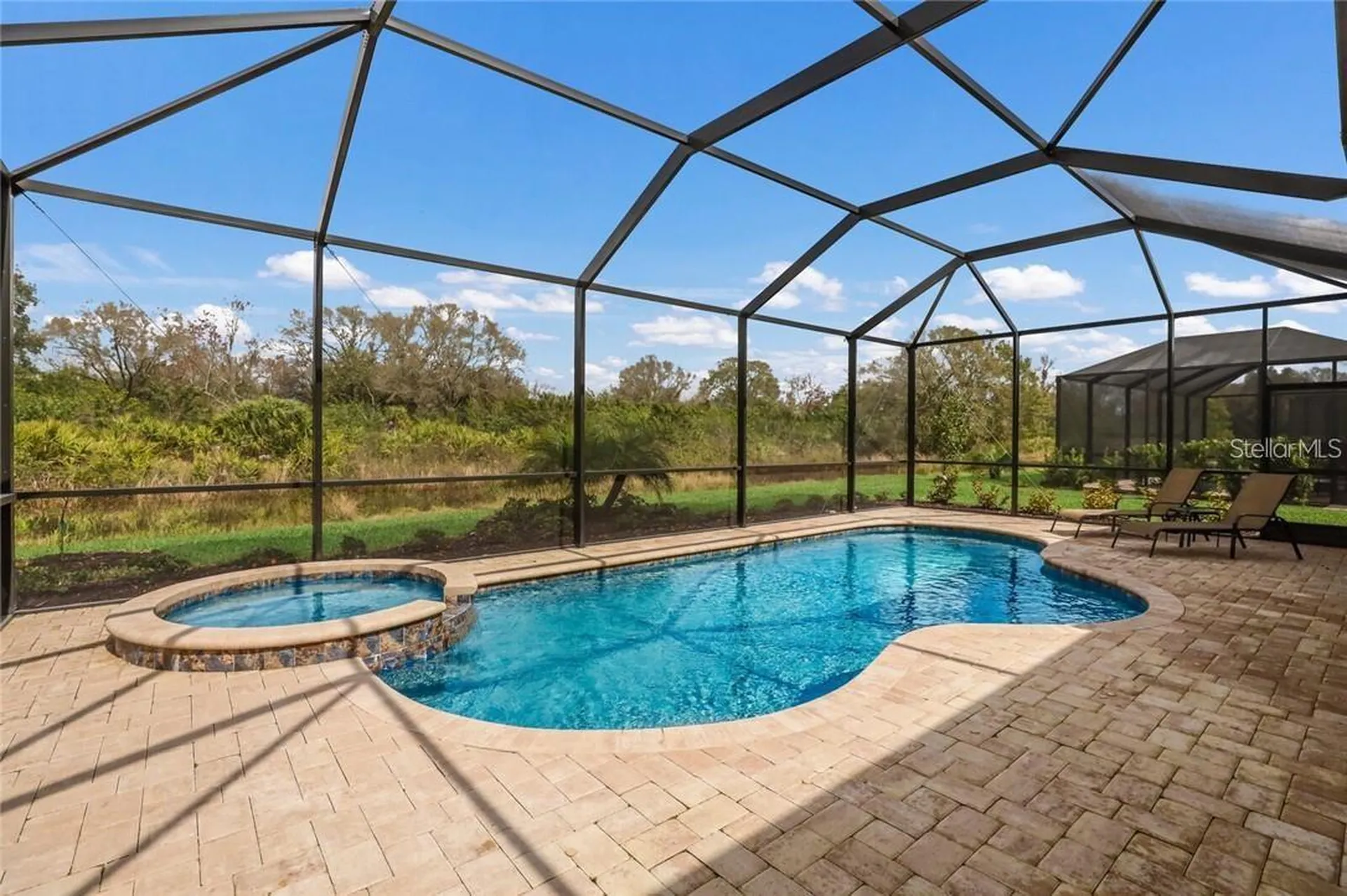 17525 Hickok Belt Loop Bradenton FL 34211