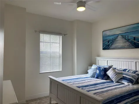 17525 Hickok Belt Loop Bradenton FL 34211