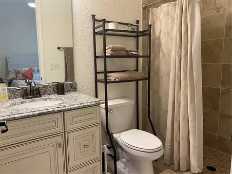 17525 Hickok Belt Loop Bradenton FL 34211