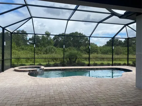 17525 Hickok Belt Loop Bradenton FL 34211