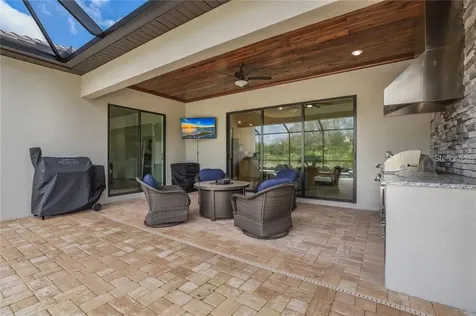 17525 Hickok Belt Loop Bradenton FL 34211