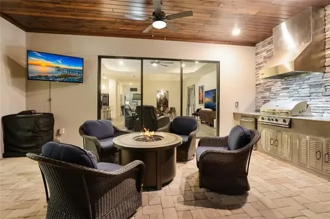 17525 Hickok Belt Loop Bradenton FL 34211