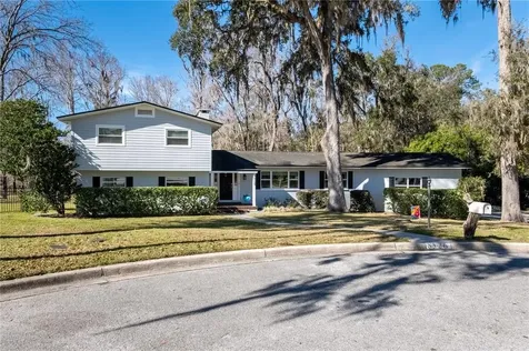 8526 NW 6th Avenue Gainesville FL 32607