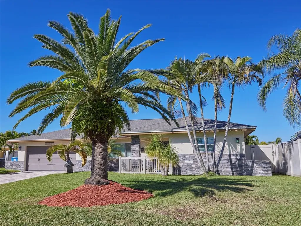 1385 50th Avenue NE St Petersburg FL 33703