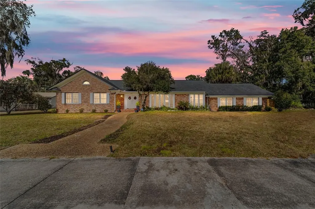 1127 NE 5th Street Ocala FL 34470