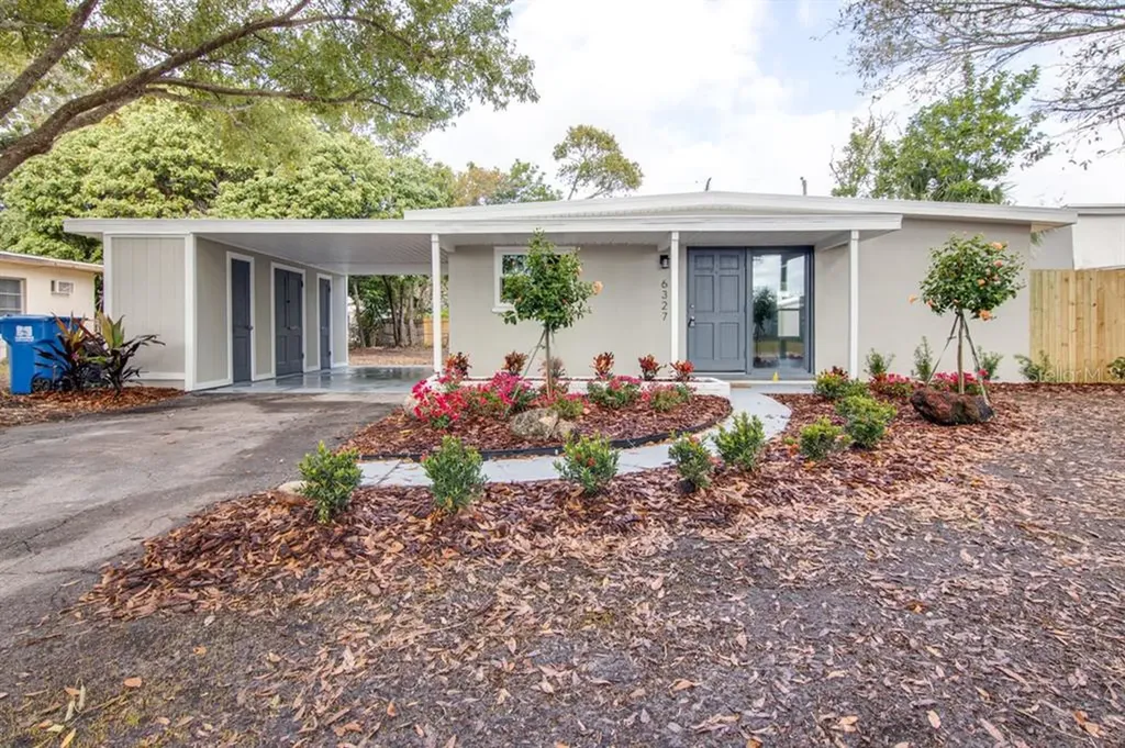 6327 21st Avenue N St Petersburg FL 33710