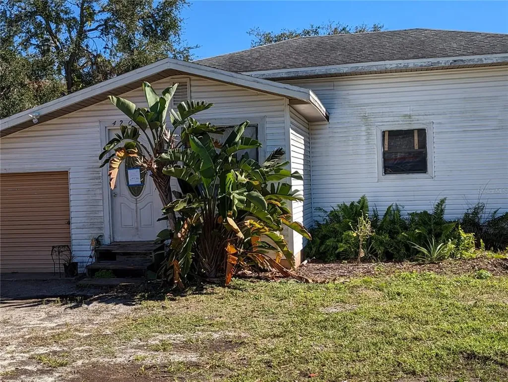 4208 3rd Avenue Boulevard E Palmetto FL 34221