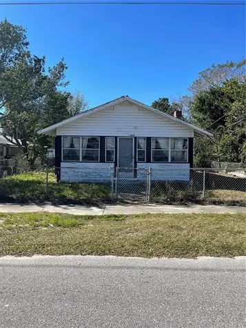 518 Orange Street Auburndale FL 33823