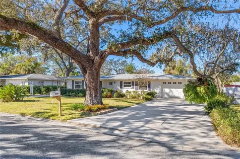 2030 Hyde Park Circle Sarasota FL 34239