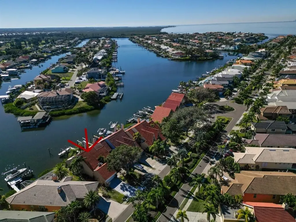814 Symphony Isles Boulevard Apollo Beach FL 33572
