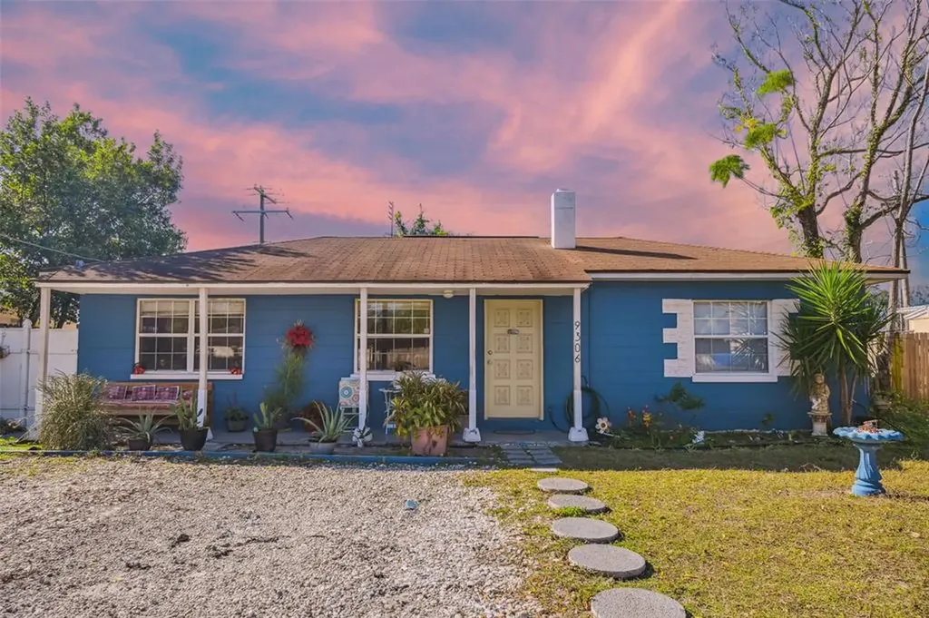 9306 N Dartmouth Avenue Tampa FL 33612