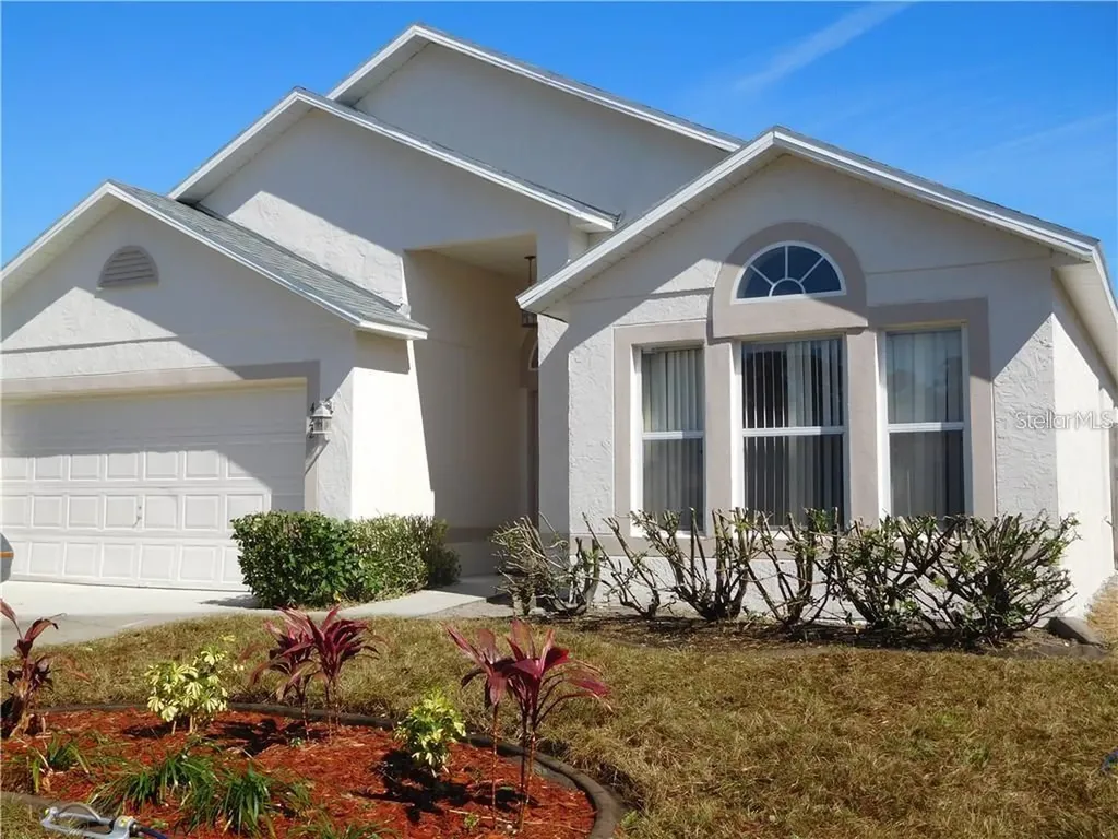 4225 Iveyglen Avenue Orlando FL 32826