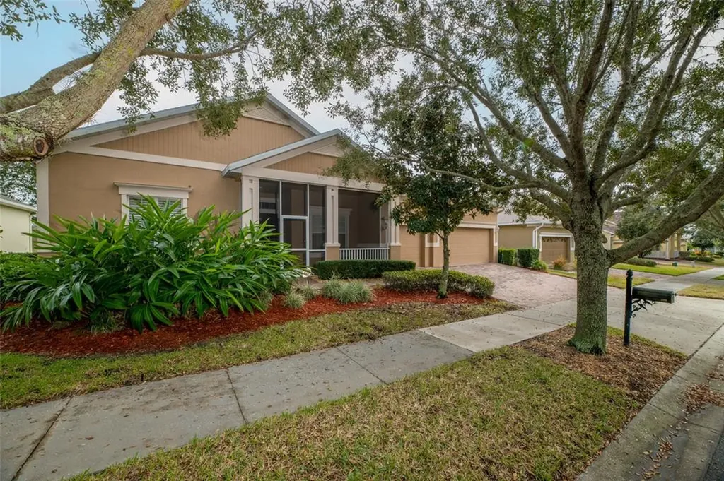 209 Crepe Myrtle Drive Groveland FL 34736