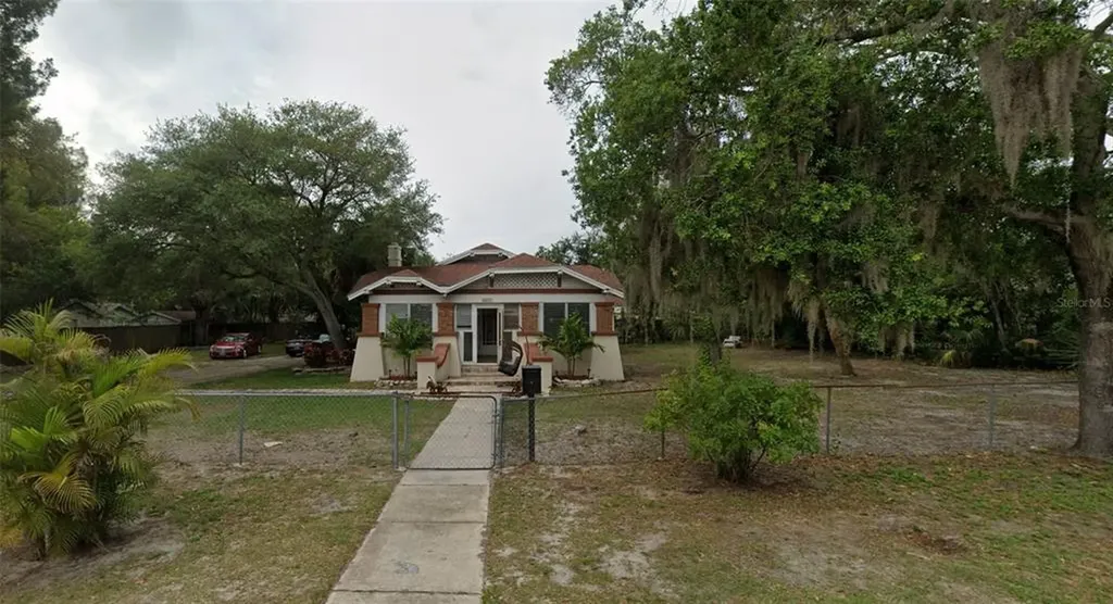 2027 43rd Street S St Petersburg FL 33711