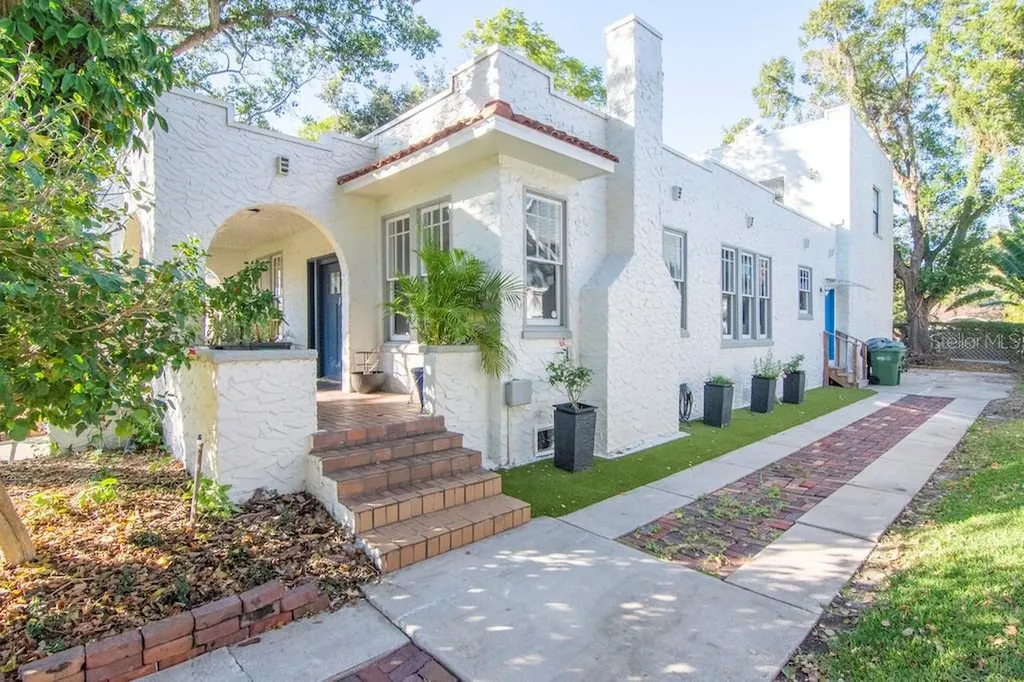 3015 W San Nicholas Street Tampa FL 33629
