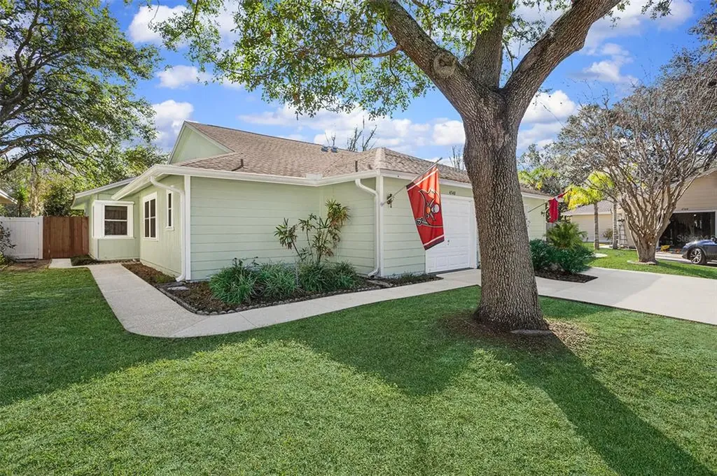 4540 Cedarwood Village Drive Tampa FL 33624