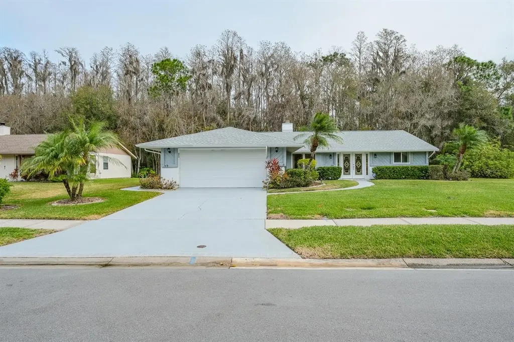 501 Lakeview Drive Oldsmar FL 34677