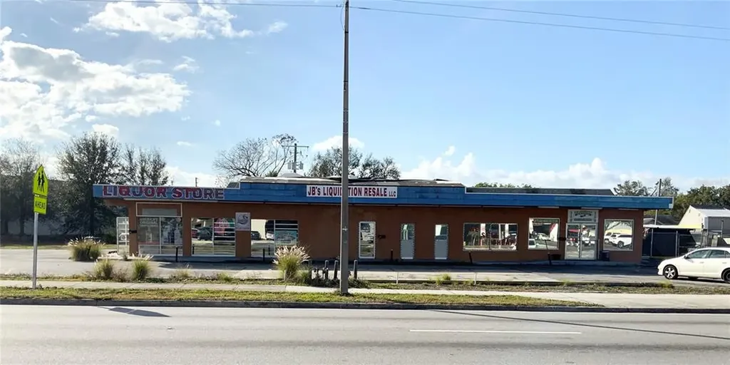 615 Magnolia Avenue Auburndale FL 33823