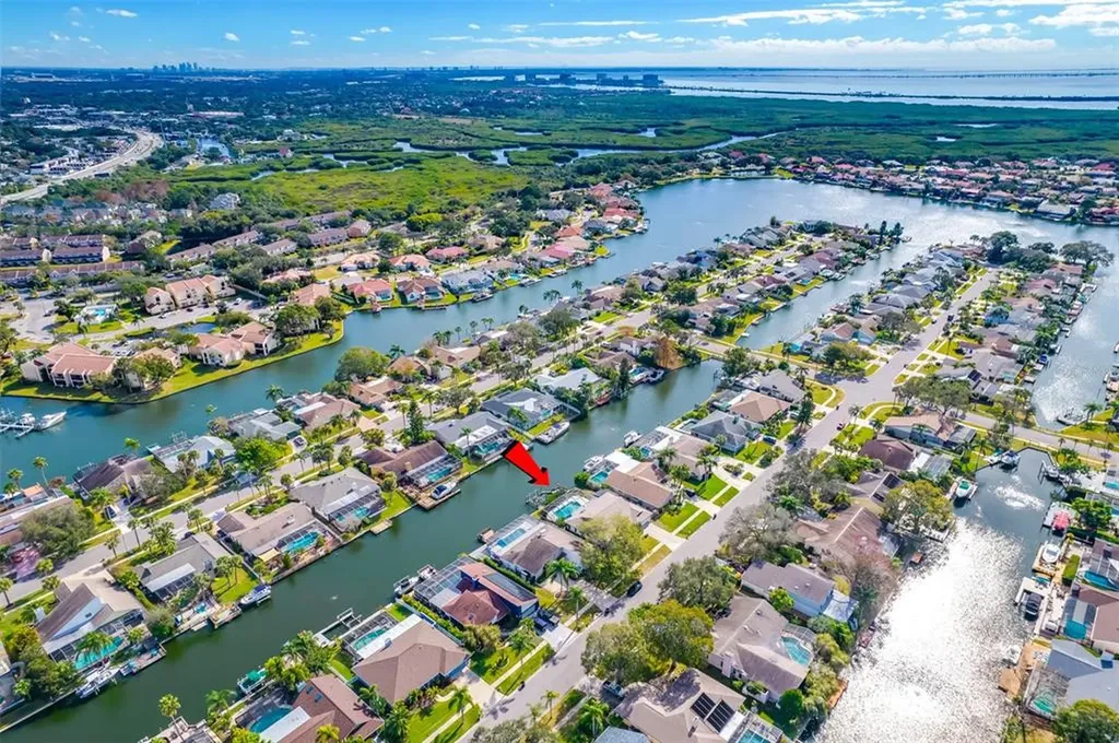 6111 Schooner Way Tampa FL 33615