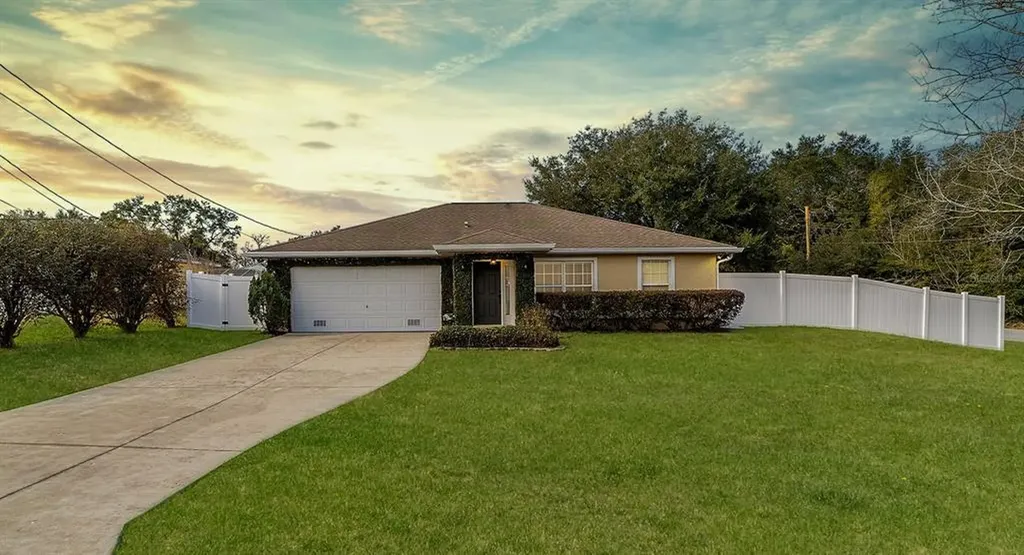 2 Pecan Course Court Ocala FL 34472