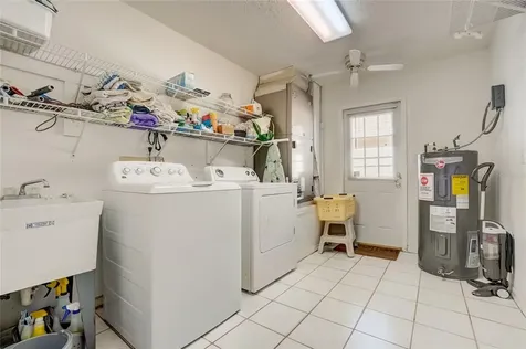 2438 Bancroft Boulevard Orlando FL 32833