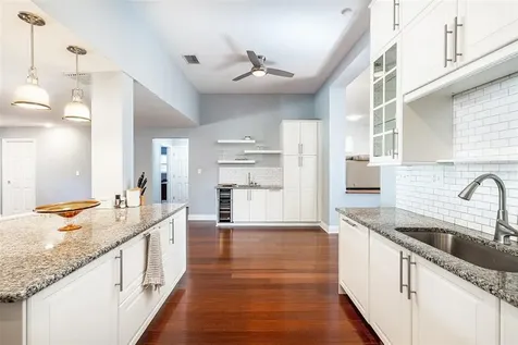 874 Serpentine Drive S St Petersburg FL 33705