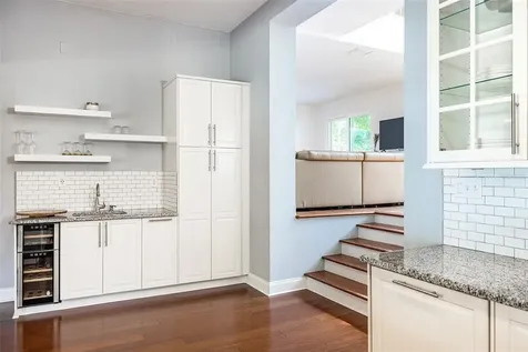 874 Serpentine Drive S St Petersburg FL 33705