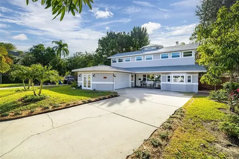 874 Serpentine Drive S St Petersburg FL 33705