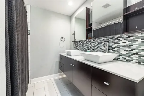 874 Serpentine Drive S St Petersburg FL 33705