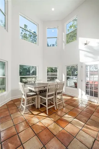 874 Serpentine Drive S St Petersburg FL 33705