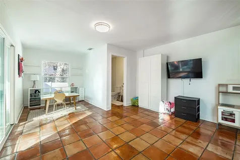 874 Serpentine Drive S St Petersburg FL 33705