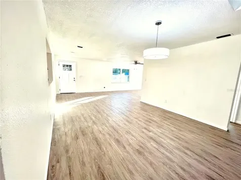 379 W New Hampshire Avenue Deland FL 32720