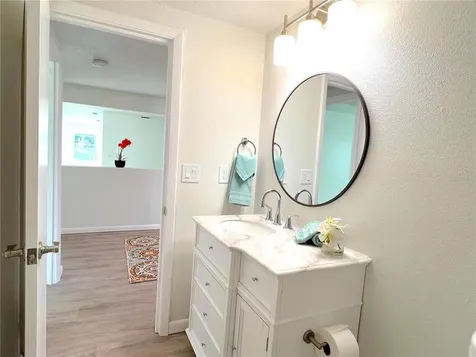 379 W New Hampshire Avenue Deland FL 32720
