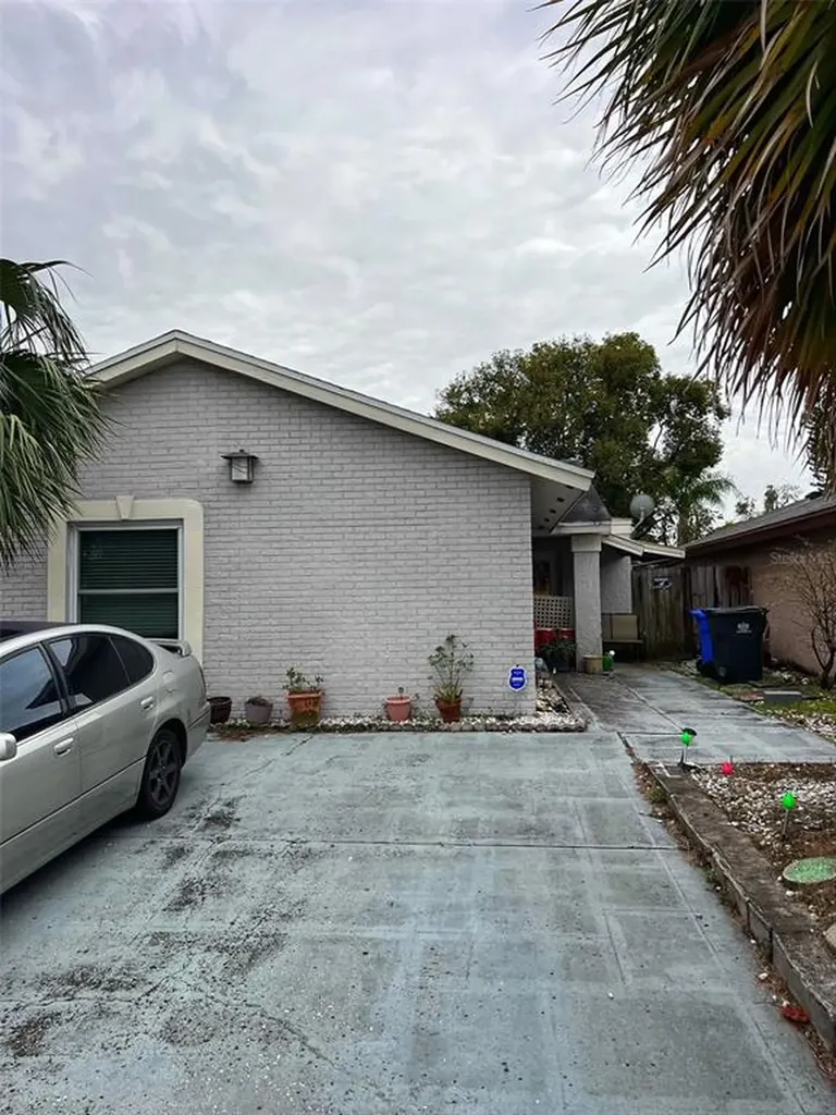 10520 Parkcrest Drive Tampa FL 33624