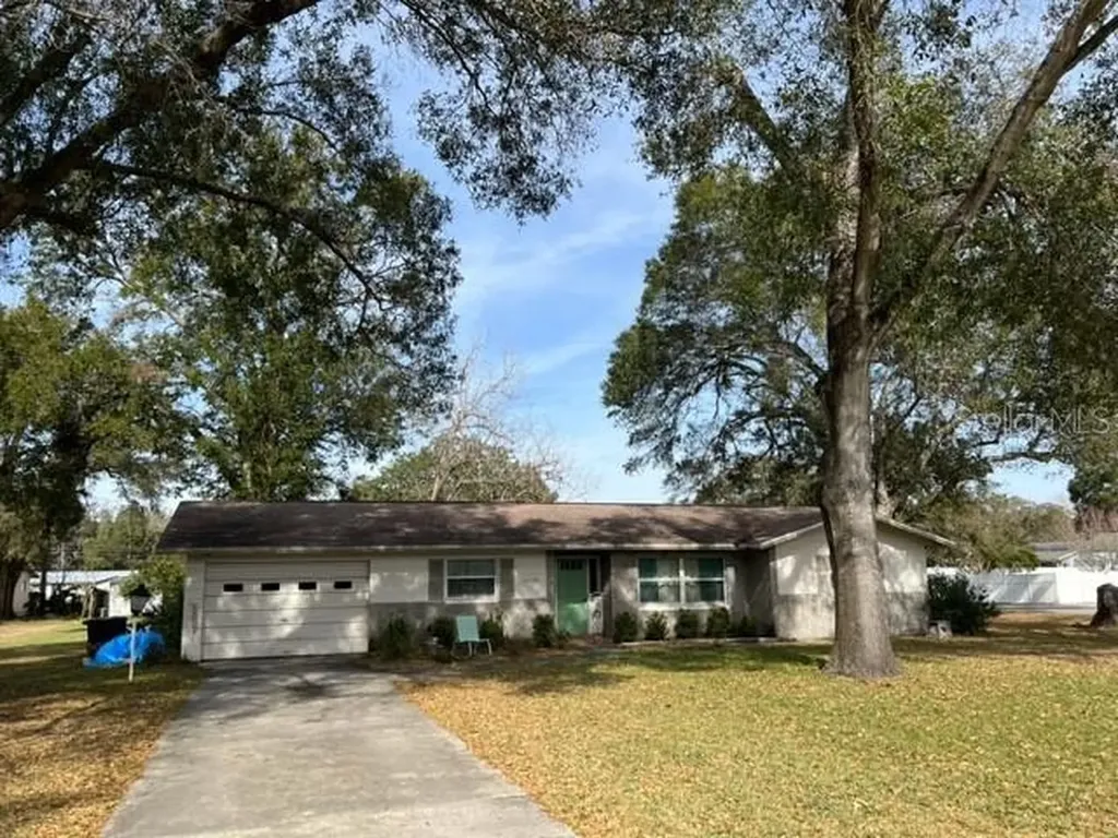 4736 County Road 118 Wildwood FL 34785